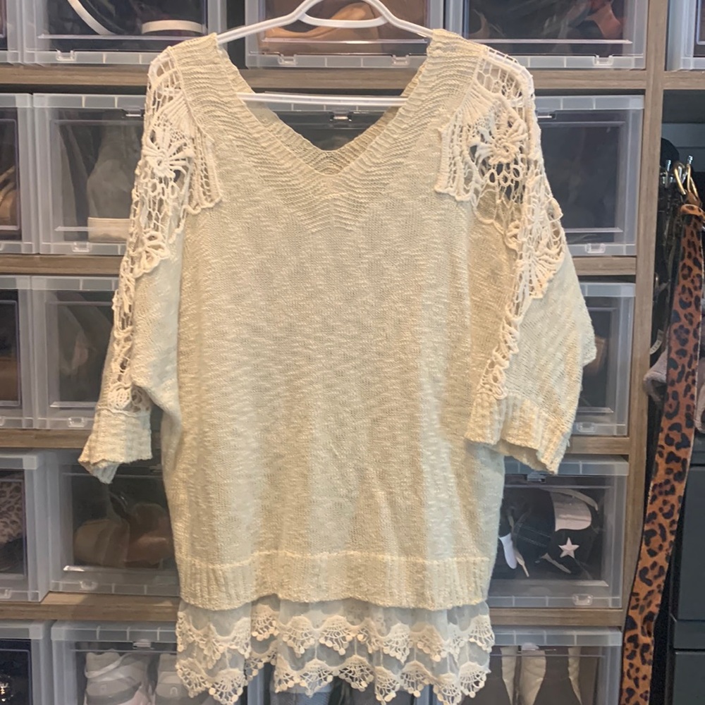 Cream lightweight sweater with lace detail. Brand= Daytrip. Size large